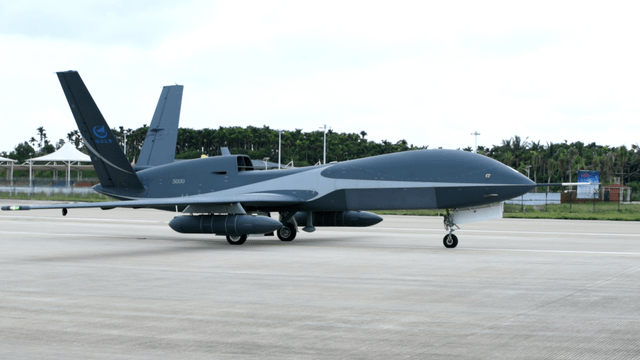 高空氣象探測無人機(jī)。