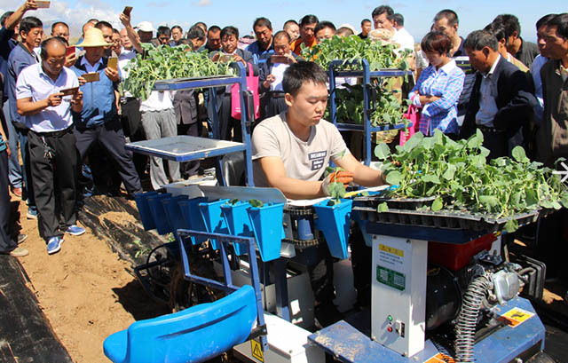 甘州區(qū)植保無人機(jī)助陣