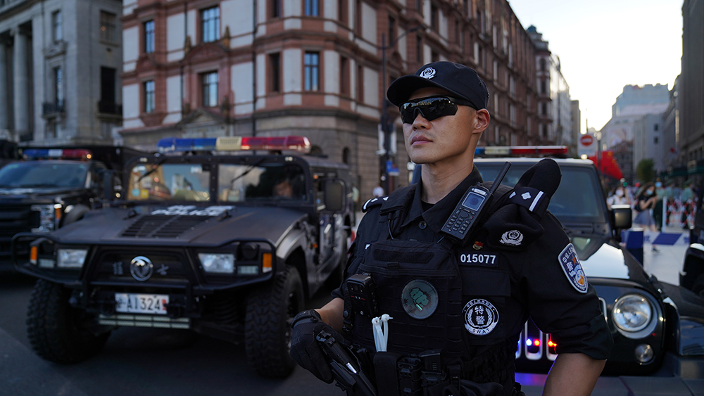 國(guó)慶假期外灘沒有燈光秀，上海警方仍將按照預(yù)案上足警力