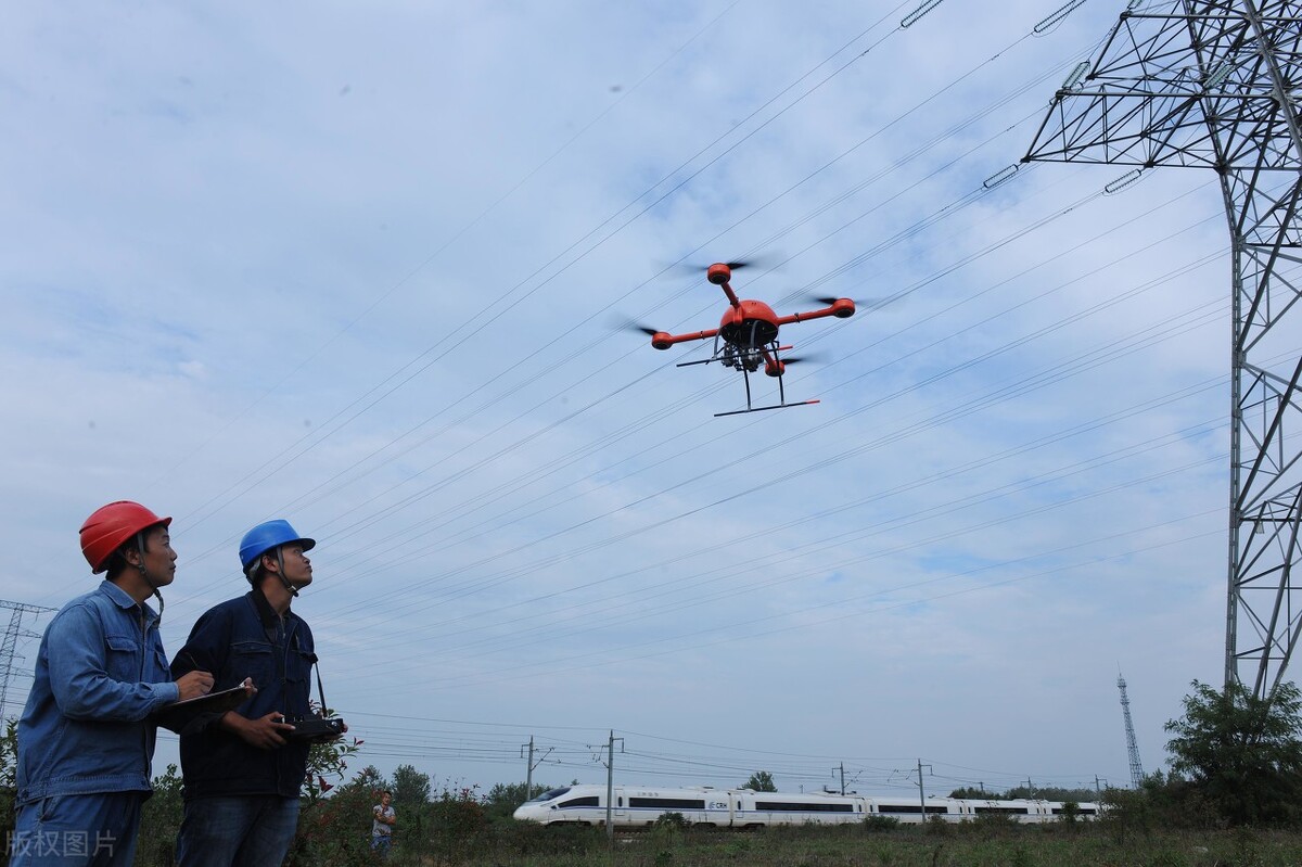 新疆首座輸電線路無(wú)人機(jī)巡檢機(jī)巢建成投運(yùn)