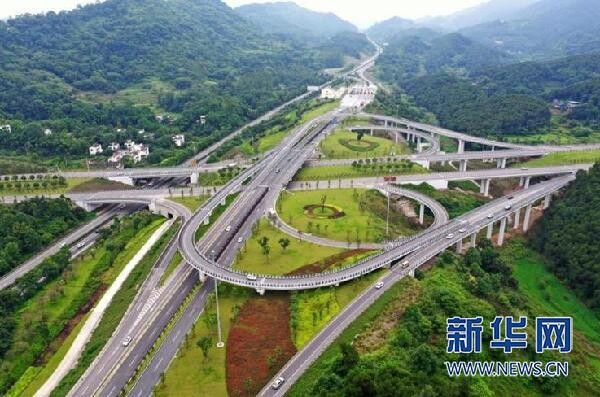 無人機助力道路巡檢（智能化高效巡檢新模式）