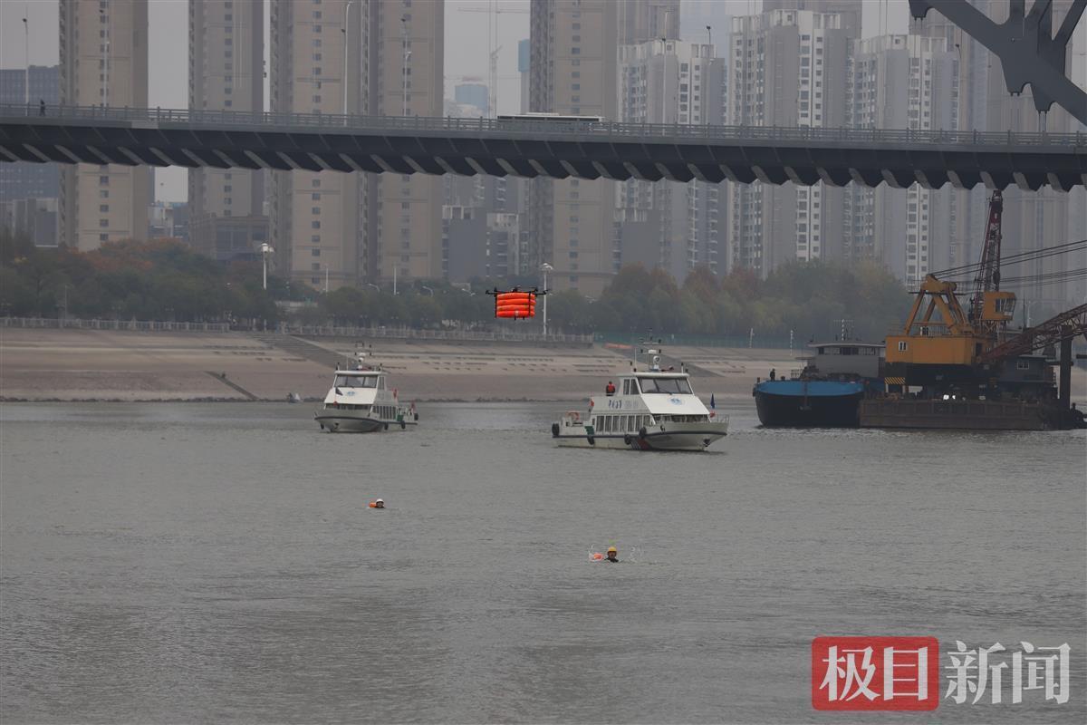 漢臺(tái)民間救援交流會(huì)在漢舉行，兩岸援救組織視頻連線展示實(shí)戰(zhàn)演練