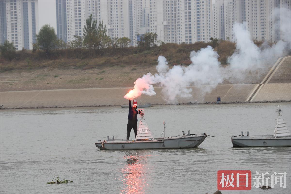 漢臺(tái)民間救援交流會(huì)在漢舉行，兩岸援救組織視頻連線展示實(shí)戰(zhàn)演練