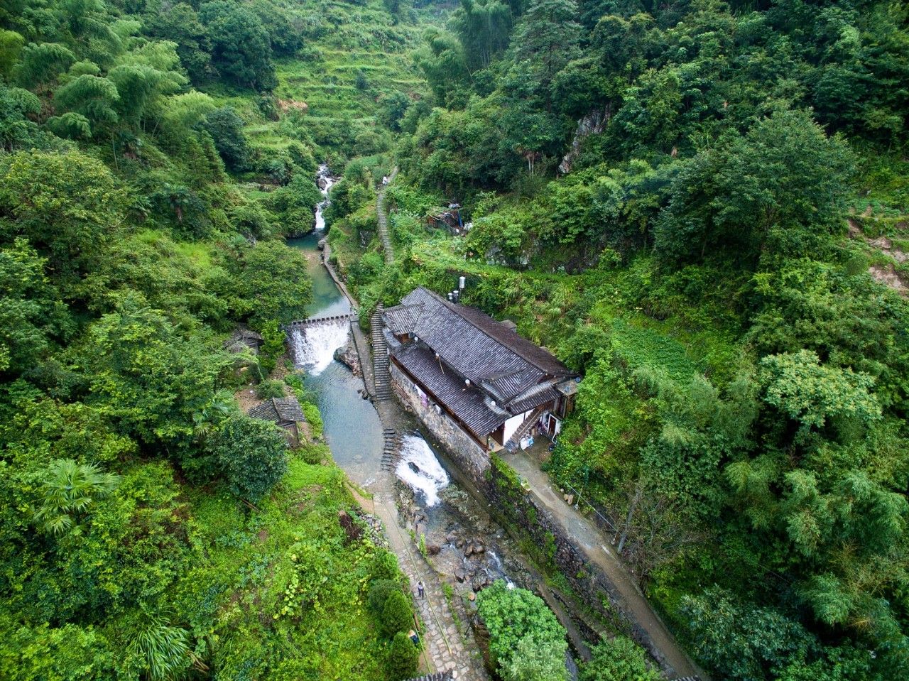 無人機山區(qū)拍攝技巧分享