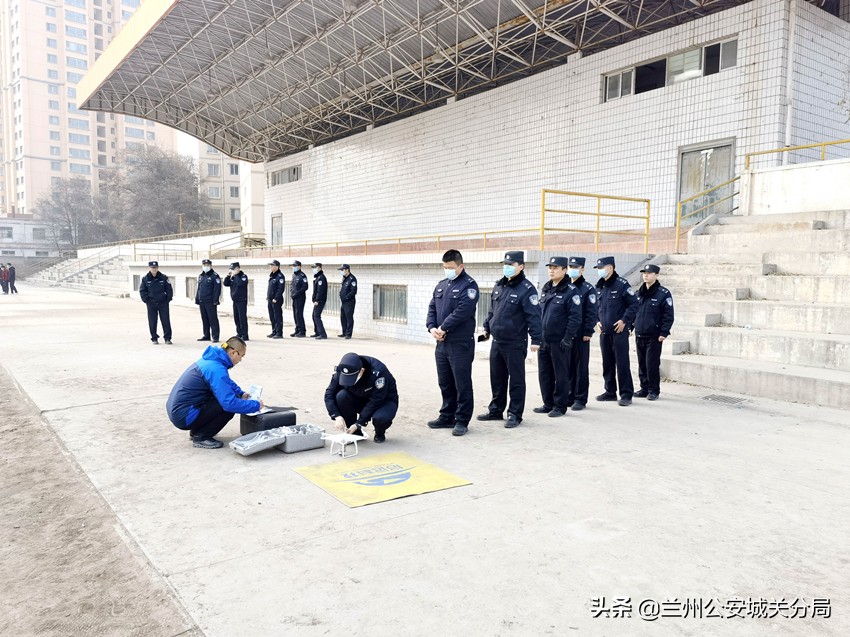 蘭州市公安局城關(guān)分局組織開展警用無人機(jī)實(shí)戰(zhàn)培訓(xùn)